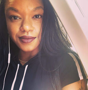 Meet your Posher, Sheara